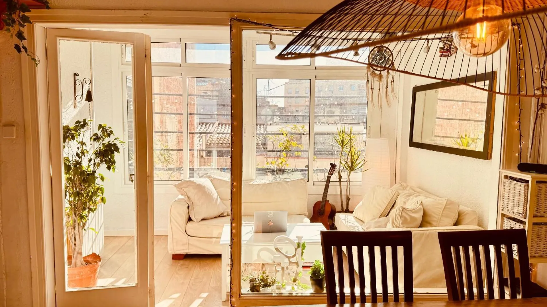 Homestay Casa Clot Apartment Barcelona