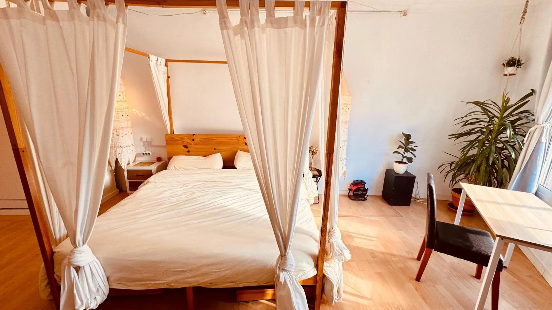 Homestay Casa Clot Apartment Barcelona
