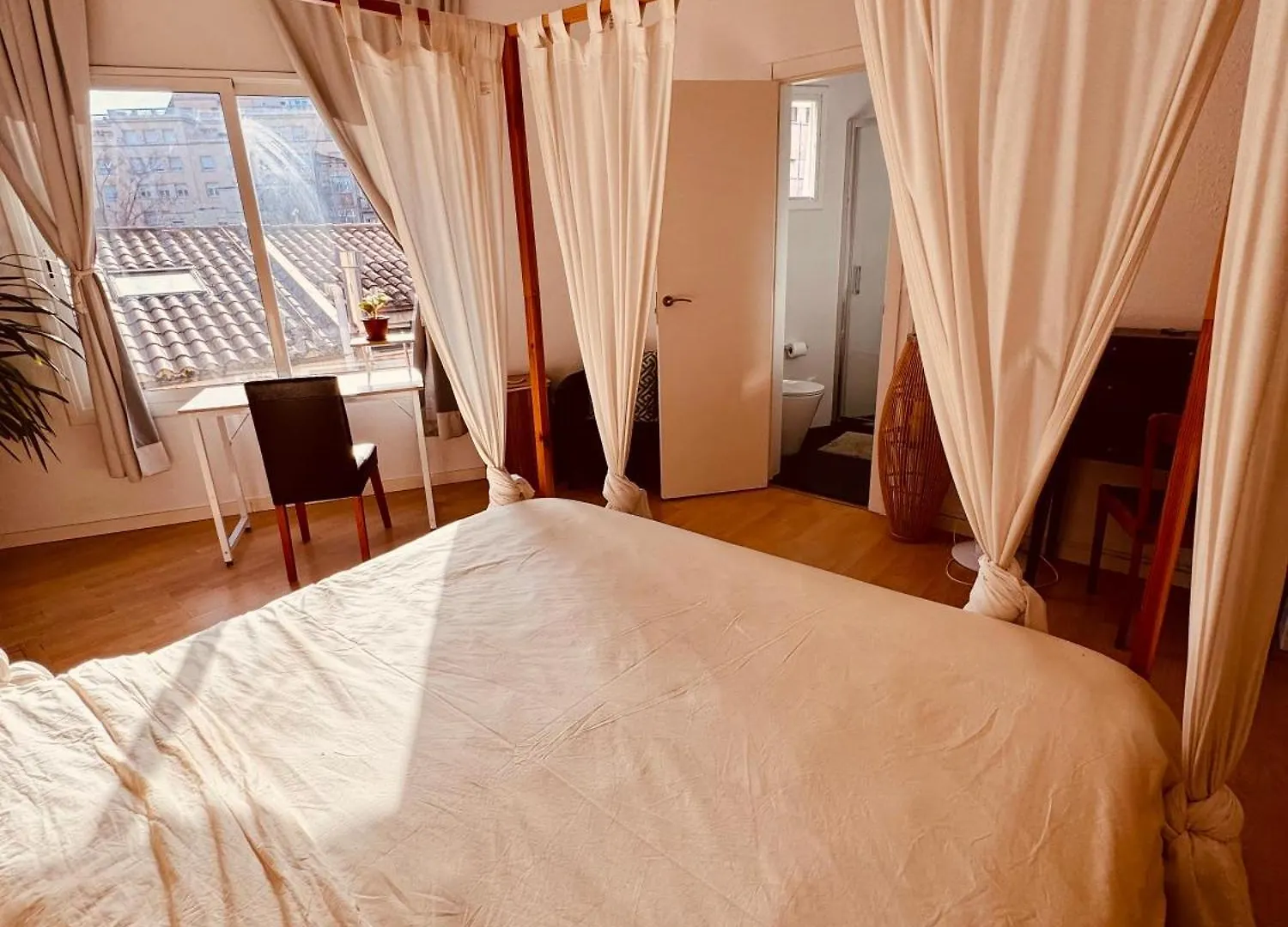 Homestay Casa Clot Apartment Barcelona Spain
